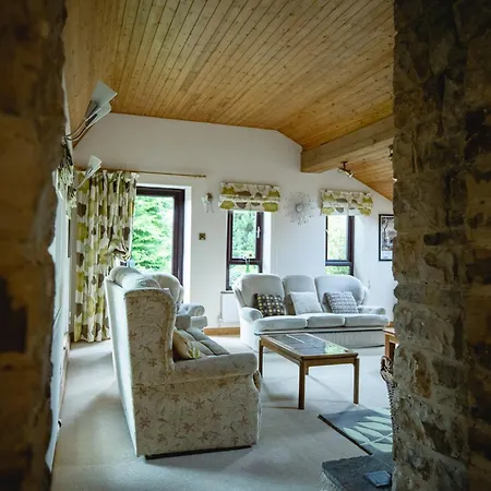 Flax Mill Redmire - Single Storey Architect Designed Property לייבורן